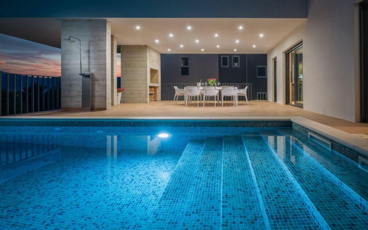 Villa Marulovo Hills トロギール エクステリア 写真